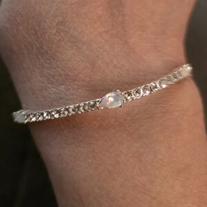 Elegant Silver Bracelet with Opal Accents